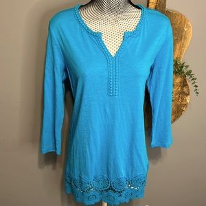 Lands’ End teal tunic blouse with detail neckline and lace bottom trim EUC small